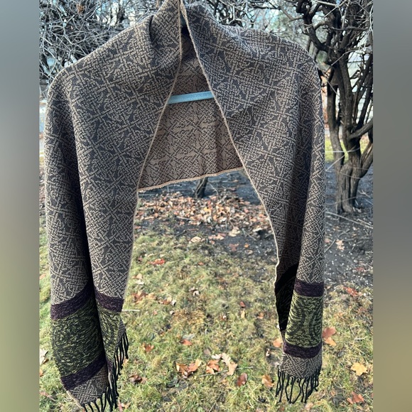 🏴󠁧󠁢󠁳󠁣󠁴󠁿Wool Blend Scarf by Calzeat Celtic Collection | Made in Scotland 15”x61” - Picture 17 of 17